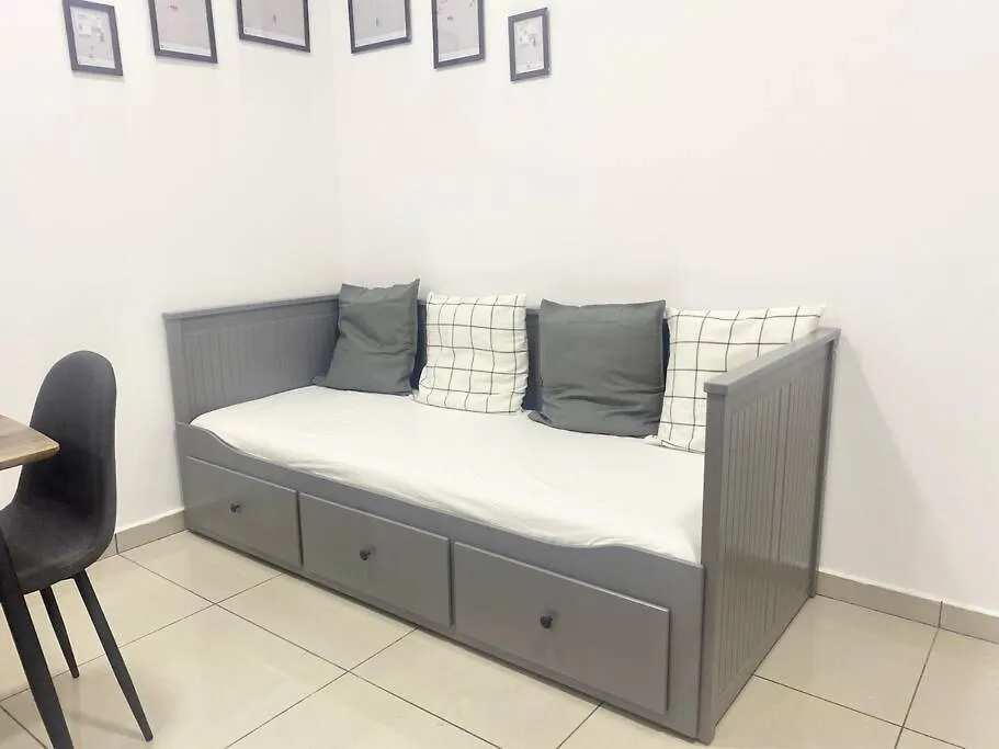 Lovely Apt Dubai Marina Apartment