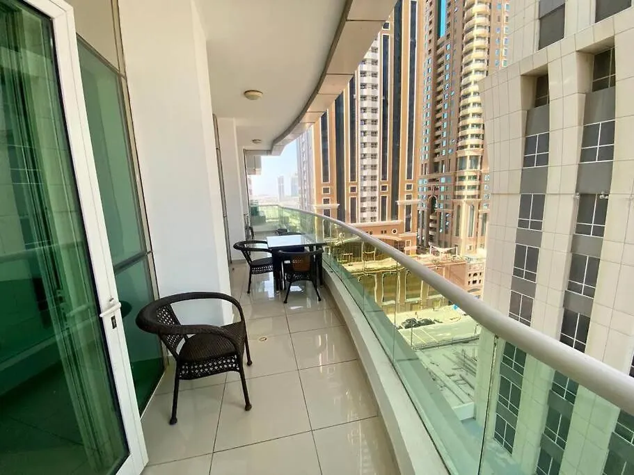 Lovely Apt Dubai Marina Apartment