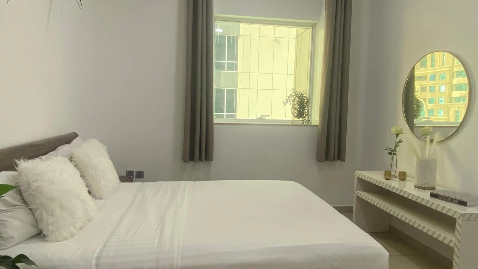 Apartment Lovely Apt Dubai Marina
